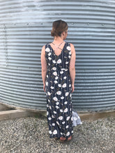Load image into Gallery viewer, Rose Maxi Dress